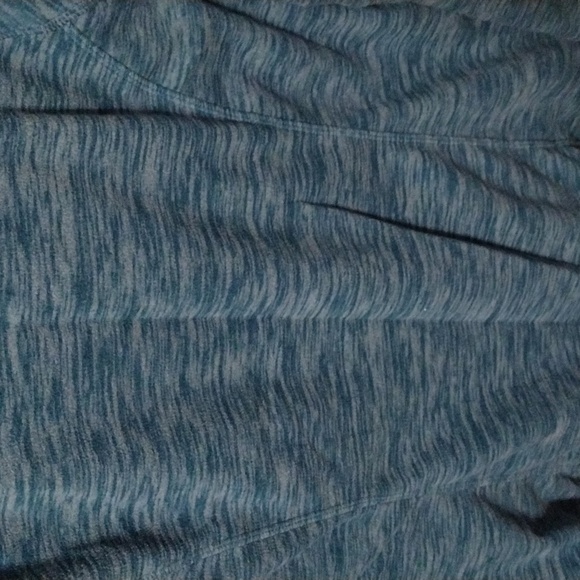 St John's Bay, Comfortable Warm And Cozy women's pull over fleece shirt in XXL - Picture 5 of 9